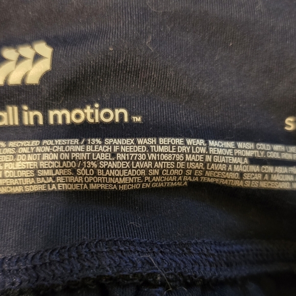 Women's All In Motion navy pleated leggings, size small, great condition. - Picture 4 of 4